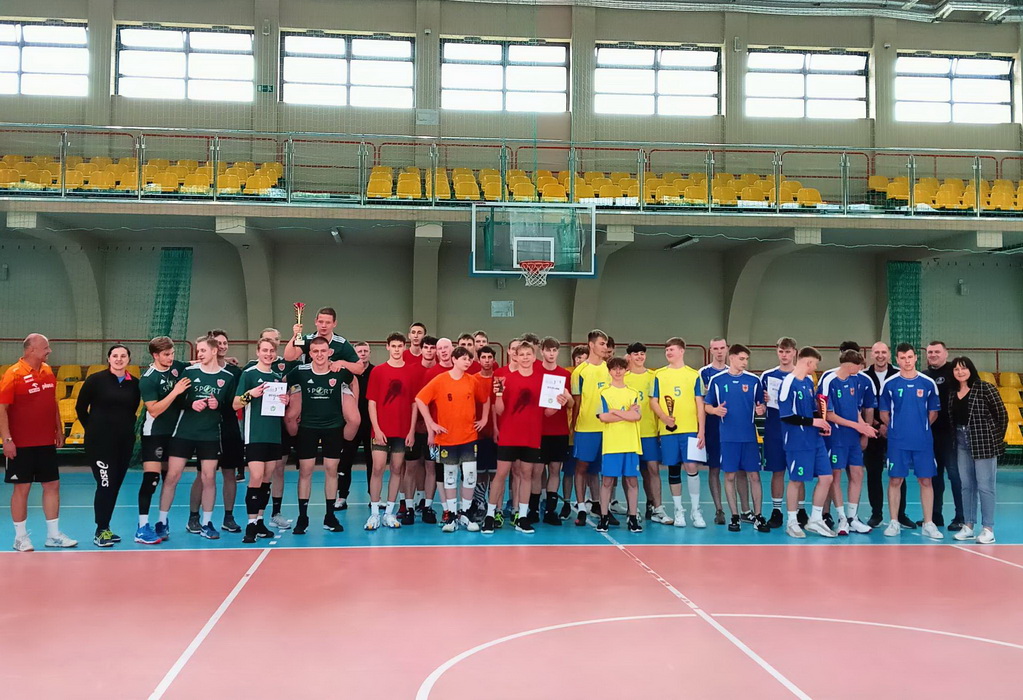 Zdjęcie 346127512_579785970951010_4601424310132560383_n1228fc68-fd67-44a1-b65e-8760611a373f.jpg w galerii Turniej ANS w siatkówce